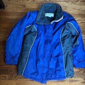 Columbia Blue/Gray Jacket, Warm, Water-Resistant, built in hood, like new, M